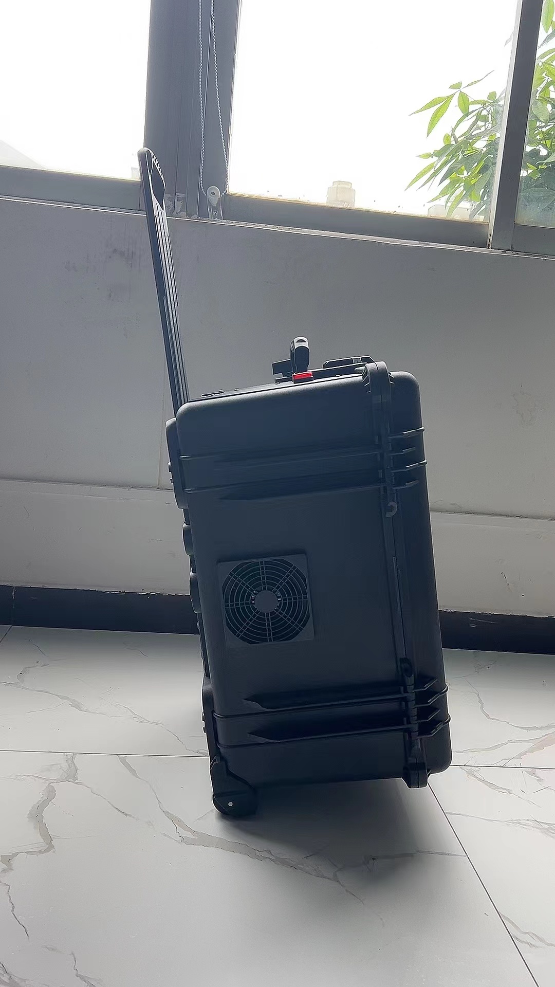 驿城手拉箱型移动通信干扰器